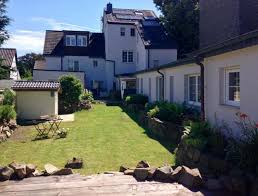 Etagenwohnung flittard mieten ist eine rubrik der immobiliendatenbank, in der 46 immobilien inseriert wurden. Archiv 3 Zimmer Wohnungen Zu Vermieten Putzlachstrasse Flittard Mapio Net