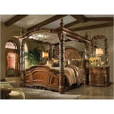 Transform the look of your bedroom by updating possibly the most important furniture in the space, letting you create a grand feel or a serene retreat. 72015t 55 Cnck Aico Furniture California King Poster Canopy Bed
