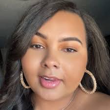 Kelsey Compton (@kelseycomptonn)