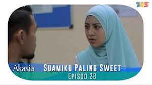 The story tells qisya iriz (mawar rashid), university graduates who had become a nanny while hafiey (brother nik adam mika), the grandson of a friend of his mother, mrs. Bisikan Drama Sangat Mawar Rashid Ft Acap Zee Faiz Suamiku Paling Sweet Cute766