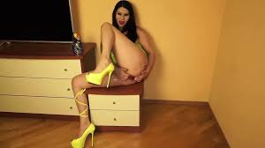 Matryoshka dans le cul, squirt, prolapsus, bella russe