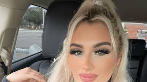 Nicole Aust's Instagram, Twitter & Facebook