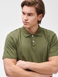 With a huge range of styles and brands available and no minimum quantity, find the smart, versatile and comfortable, custom polo shirts are ideal for team wear and work uniforms. Gap Green Men S Polo T Shirt Logo Jersey Men S T Shirts Differenta Com