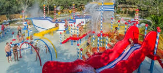 Du 3 au 5 étoiles, profitez d'un séjour les pieds dans l'eau dans un camping espagnol avec piscine, parc aquatique, jeux pour enfants et toboggans. Les Plus Beaux Campings Avec Un Parc Aquatique