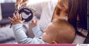 Baby Mit 6 Monaten Beschaftigen Die 8 Besten Ideen Und Spiele