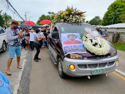 Alitan ni jonel nuezca at frank gregorio. A Thread From Cnnphilippines Look Family And Friends Gather Behind The Funeral Hearses Of Sonya And Frank Anthony Gregorio That