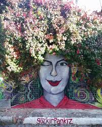 Hayvan Dostlarinin Dikkatine Yaz Boyunca Bu Resmin Onunde Fotograf Cekinmis Kumbarayi Gormemis Olabilirsiniz Yada Gormus Inandirici Painting Hayvan Resim
