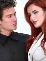 Bella Thorne dan Benjamin Mascolo Sang Tunangan Putus Jelang Pernikahan