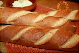 baɡɛt (listen)) is a long, thin type of bread of french origin that is commonly made from basic lean dough (the dough, though not the shape, is defined by french law). Recette De Baguette Maison Sousoukitchen
