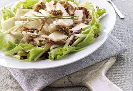 Quindi aggiustate di sale e versateci sopra cinque cucchiai di olio. Insalata Tiepida Di Carciofi Pere E Pecorino Casa Di Vita