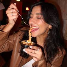 What's the occasion? I'm hot and it's hot duh 💅🏽 🏷️ #maxiskirt  #denimskirt #hotgirlsclub #2023fashion #cityliving #spring #sydneylife  #parisianstyle #effortlesschic