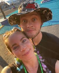 Amy Melville (@amy_jomel) • Instagram photos and videos