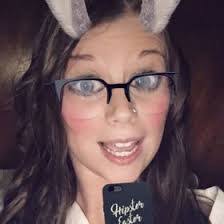 Angie Martz's Instagram, Twitter & Facebook