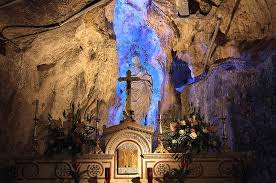 I suggest you to visit the santuario di santa rosalia, a beautiful church and a great landscape. Palermo Santuario Di Santa Rosalia Nella Grotta Di Monte Pellegrino Palermo Santa Rosalia Buenavista