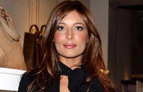 Gli ultimi tweet di @stanzaselvaggia Non Ride Piu Di Noi Selvaggia Lucarelli Bomba Su Instagram Fan Irritati