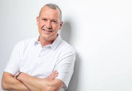 Das jameda-Interview: 7 Fragen an Herrn Dr. med. Dr. med. dent. Marc Holst