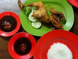 * 1/2 ekor ayam, potong 6, goreng setengah matang. Ayam Goreng Jakarta Asli Pabean Cantian Surabaya Lengkap Menu Terbaru Jam Buka No Telepon Alamat Dengan Peta