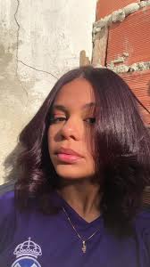 Passando Tinta Super Clareadora No Cabelo Preto