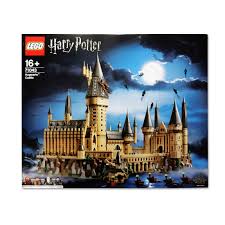 On the second night of the new term at hogwarts harry potter could be found sitting on his four poster bed, stretched out and yawning deeply. Lego 71043 Harry Potter Schloss Hogwarts Exklusiv Selten