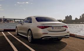 The audi a8 is an appealing large luxury sedan. S Klasse Werbekampagne Mit Lewis Hamilton Startet Im Dezember Jesmb