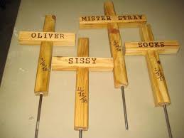 Memorial Pet Burial Cross Personalized By Memorialandwoodsigns Pet Marker Pet Grave Markers Dog Grave Ideas