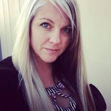 Anna Plumb's Instagram, Twitter & Facebook