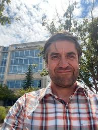 Roderick Fields's Instagram, Twitter & Facebook