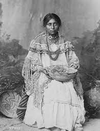 Wedding Dress Wikipedia The Free Encyclopedia North American Indians Native American Photos Native American Indians