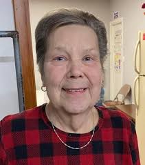 Donna Cloutier's Instagram, Twitter & Facebook