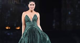 Latest news for kareena kapoor khan location courtesy: Boycott Kareena Kapoor Khan Trending After She Allegedly Demanded 12 Cr For Sita S Role