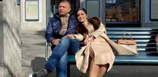 Istri raul lemos itu mengaku tetap menerima apapun keputusan yang diambil oleh aurel hermansyah. Showbiz Krisdayanti Slammed For Holidaying Amid Covid 19 Pandemic