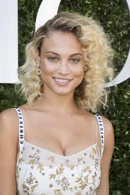 Pour les articles homonymes, voir bertram. Rose Bertram Gentlemanboners