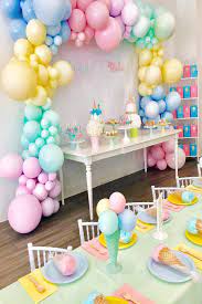 Paket içinde 5 metre uzunluğunda balon şeridi bulunur. Zincir Balon Aparati 100 Cm Balon Aksesuarlari Partifabrik Com