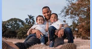 No importa si es la familia más cercana la que se junta, padre, madre e hijo, o si es la familia completa, incluyendo a los abuelos, tíos y primos, lo que importa es que haya. à¥ Actividades Para El Dia Del Padre Manualidades Juegos Y Frases