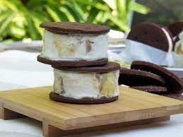 With just the right amount of crunch on the outside and chewy marshmallow filling this impressive foolproof. 10 Summer Desserts For A Crowd From Hedy Goldsmith Cooking Channel Summer Dessert Recipes Pies Cobblers Tarts More Cooking Channel Cooking Channel