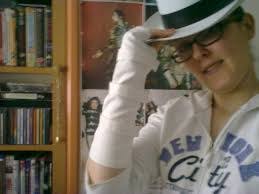 Leanne Waters's Instagram, Twitter & Facebook