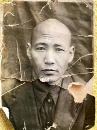 One more attempt- please could anyone restore this photo?, thats the only  one we have for my father.