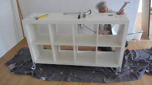 Unsere ikea matschküche zum selber bauen bietet kindern einen interessanten, sicheren und abgeschlossenen bereich, um die erkundung der matschküche mit ikea hocker bauen. Ikea Hack Thekenbau Youtube