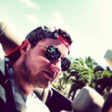 Stream Larissa Fox music