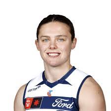 Melissa Bragg's Instagram, Twitter & Facebook