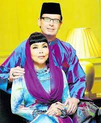 List download lagu anita sarawak akhir nya (04:46 min) mp3 link, last update jun 2021. Beautifulnara Com Anita Sarawak Tidak Pernah Bercerai Jelas Noorkumalasari Tentang Desas Desus Perpisahan Kakaknya Dengan Mahathir Abdullah Http Beautifulnara Com Anita Sarawak Tidak Pernah Bercerai Noorkumalasari Facebook