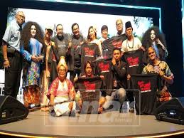 Hantu kak limah dibintangi oleh dalimawati ismail di samping datuk awie, ropie cecupak, tj isa, sharwani ns dan allahyarham rab khalid. Lebih 200 Tonton Teater Muzikal Hantu Kak Limah Di Maps