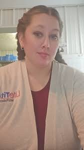 Sheena Kline's Instagram, Twitter & Facebook