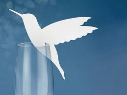 Site le moins cher de france : 10 Marque Places Colibri Sur Verre Decoration Mariage Pas Cher Deco Mariage Deco Verre