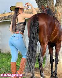 Geandra Bazzanella  geandrabazzanella Nude Leaks OnlyFans Photo 2 -  Nudogram v2.0