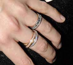 Katie Holmes Former Wedding Bands Baguette And Cartier Trinity Rolling Ring Celebrity Engagement Rings Best Engagement Rings Engagement Ring Wedding Band