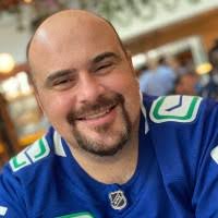 1300+ Profile mit dem Suchbegriff „Leitz“