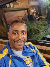 Darrell Houston's Instagram, Twitter & Facebook