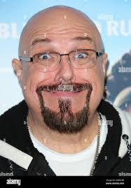 Campos Rojas's Instagram, Twitter & Facebook