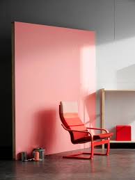 Colour Blocking Die Mobel Treiben S Bunt In 2020 Mobeldesign Ikea Stuhl Ikea Klippan Sofa